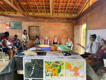 A workshop held with the Quilombola Community of Queimadas, in Santo Antônio do Itambé, Minas Gerais, Brazil, as part of the SSRP project