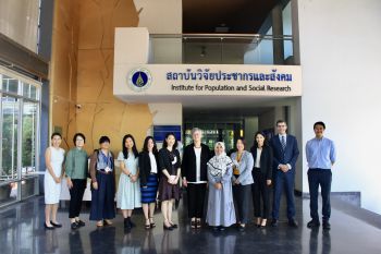 Image of Sussex and Mahidol colleagues at Mahidol University