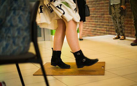 ‘Chloe dancing at the Locating Women in the Folk conference 2018, © Tunde Alabi-Hundeyin’