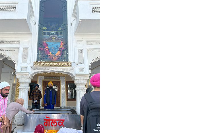 Baba Deep Singh Ji shrine around the Golden Temple